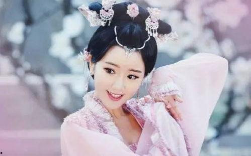 毛晓彤演的电视剧,从古装传奇到现代都市，穿越时空的美丽传奇